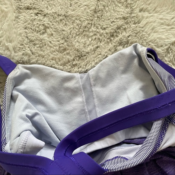 Lululemon rest less tank top with built in shelf bra berry purple striped sz 4 - Picture 14 of 15
